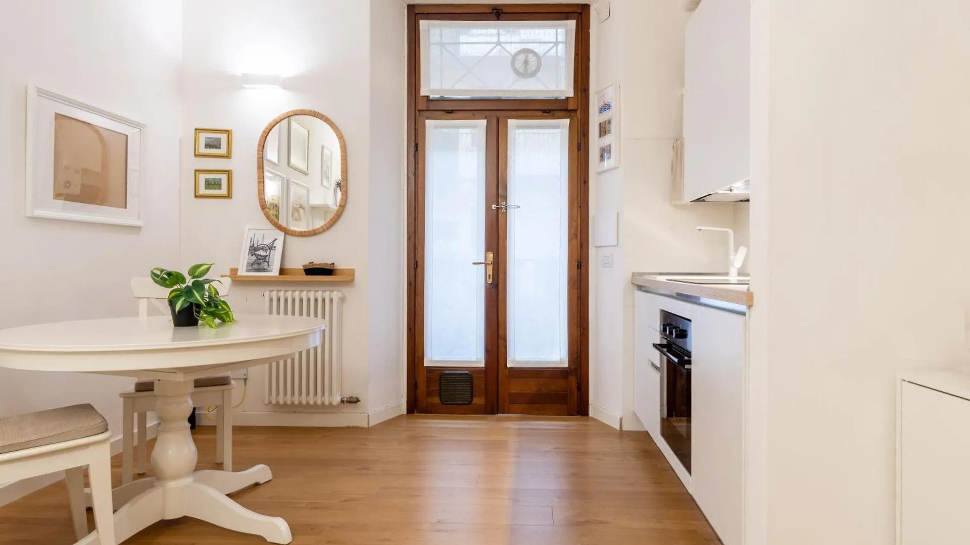 Quiet Apartment Only A Few Steps Away From Mm Ptvenezia Milan Italie